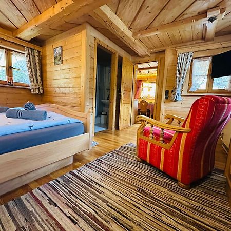 Almbruennerl Die Almhuette Auf Der Raffner Alm Ruhpolding Luaran gambar