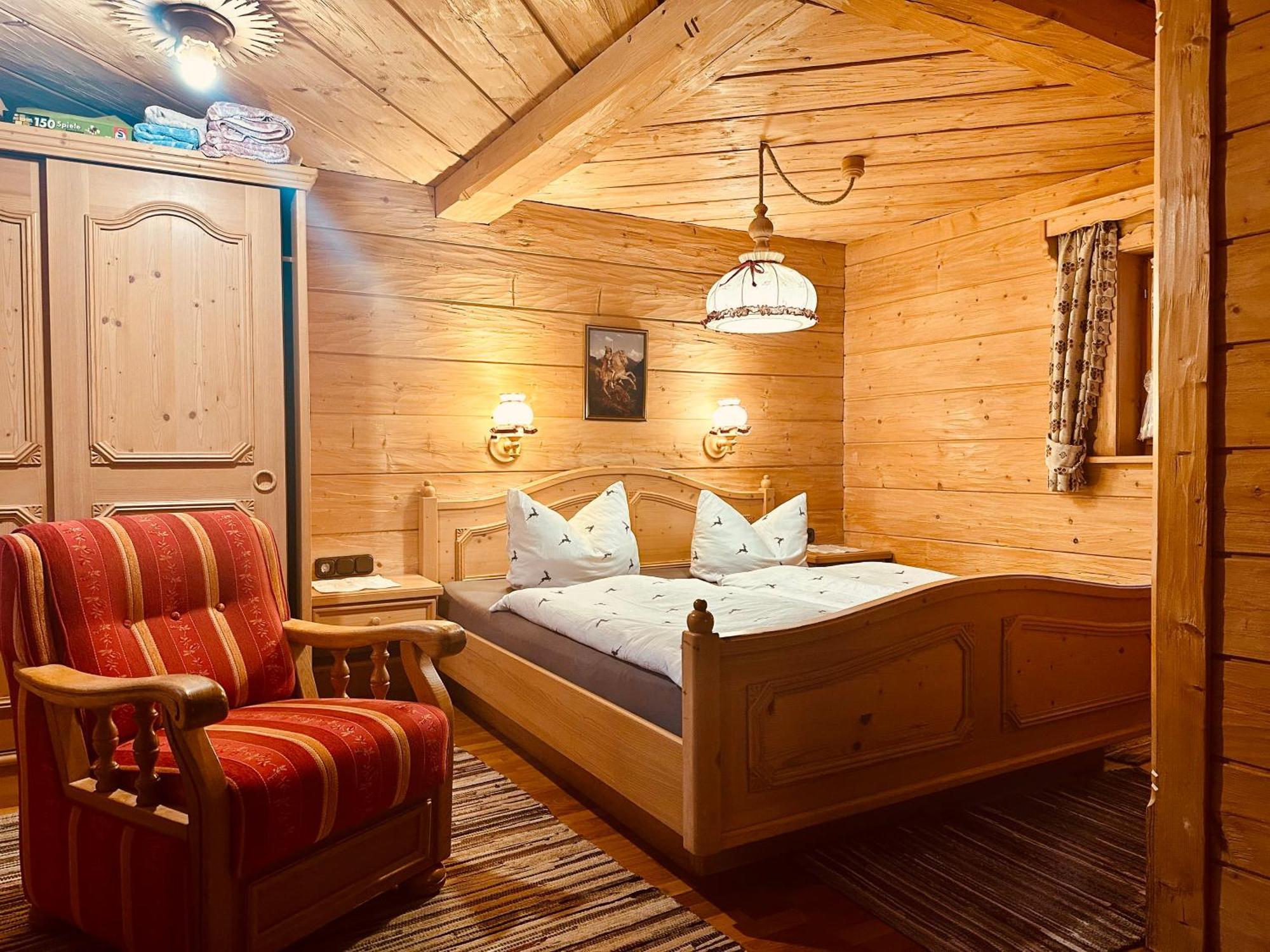 Almbruennerl Die Almhuette Auf Der Raffner Alm Ruhpolding Luaran gambar