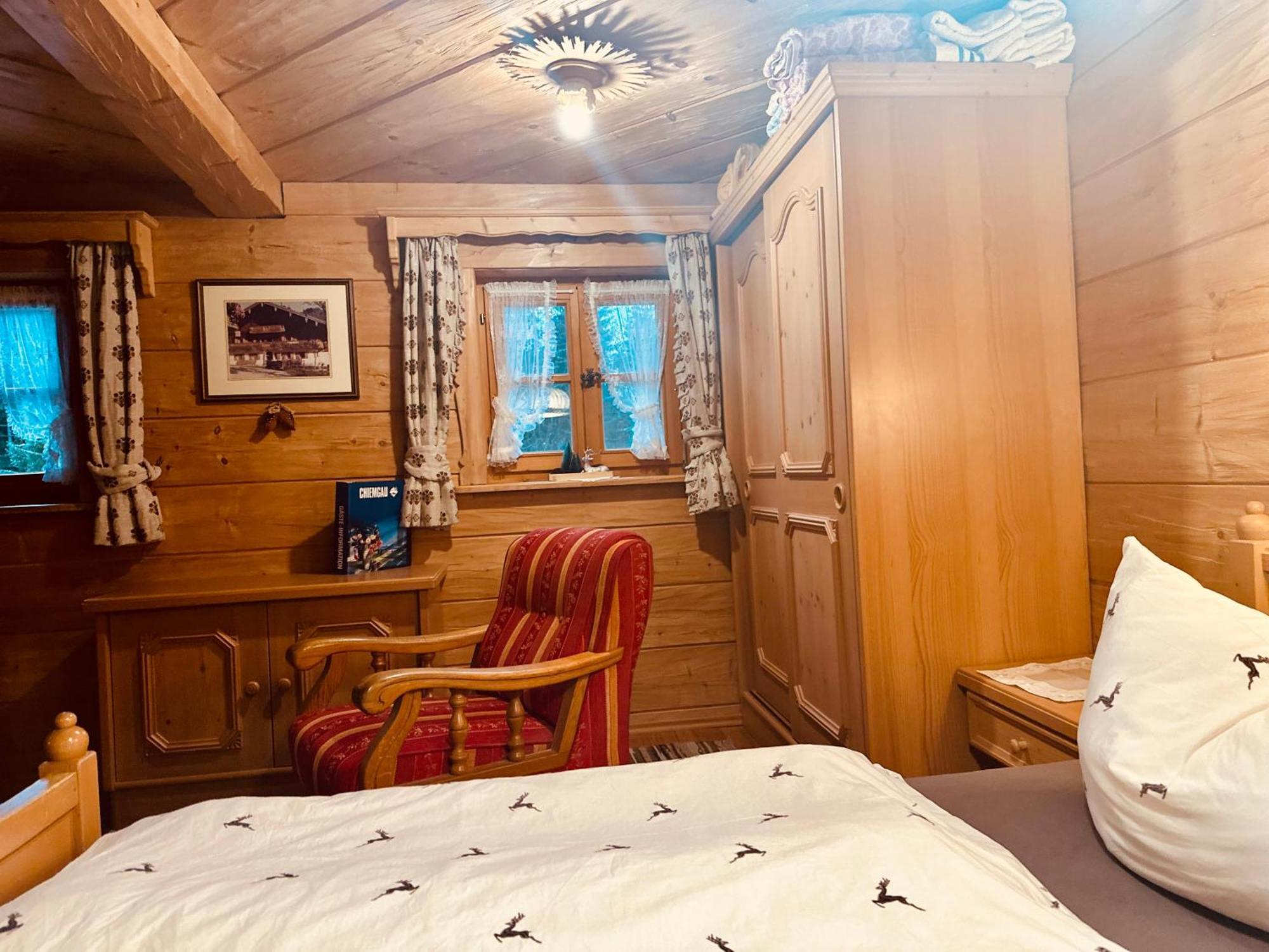 Almbruennerl Die Almhuette Auf Der Raffner Alm Ruhpolding Luaran gambar
