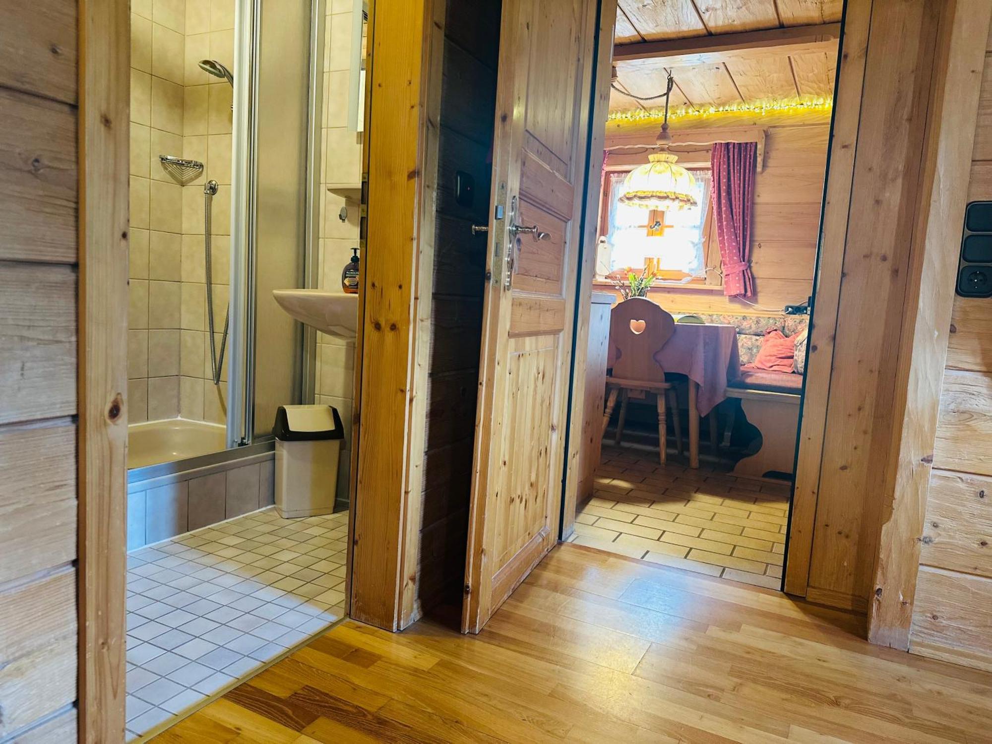 Almbruennerl Die Almhuette Auf Der Raffner Alm Ruhpolding Luaran gambar