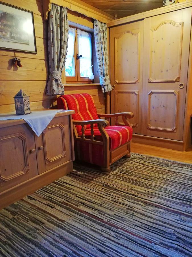 Almbruennerl Die Almhuette Auf Der Raffner Alm Ruhpolding Luaran gambar